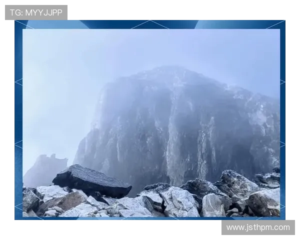 刘娜独家分享攀岩技巧与心得体会助你轻松征服高峰