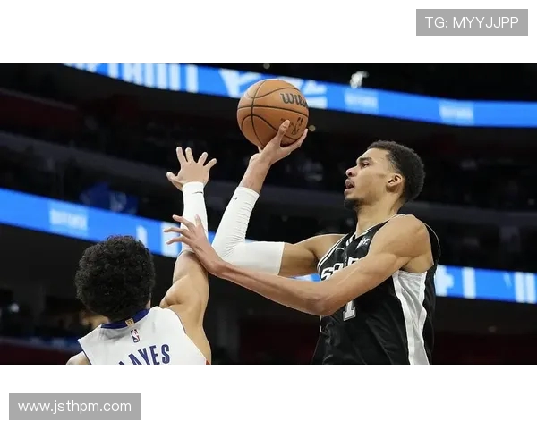 05年马刺与活塞总决赛精彩回顾与经典瞬间分析