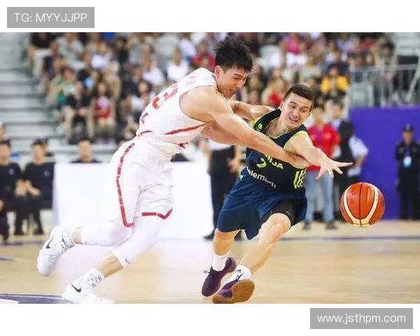 2018年蓝队对阵斯洛文尼亚的精彩对决回顾与分析