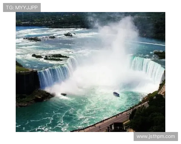 多伦多与急流的精彩对决揭示城市与自然的完美融合与碰撞 多伦多与急流的精彩对决揭示城市与自然的完美融合与碰撞