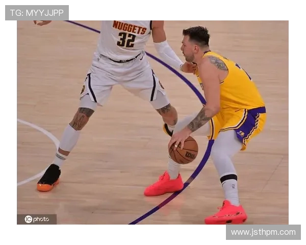 湖人对掘金精彩对决回顾赛场瞬间尽显篮球魅力与激情