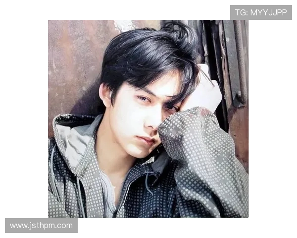 焦泊乔的成长之路：从平凡少年到卓越领袖的蜕变与奋斗故事