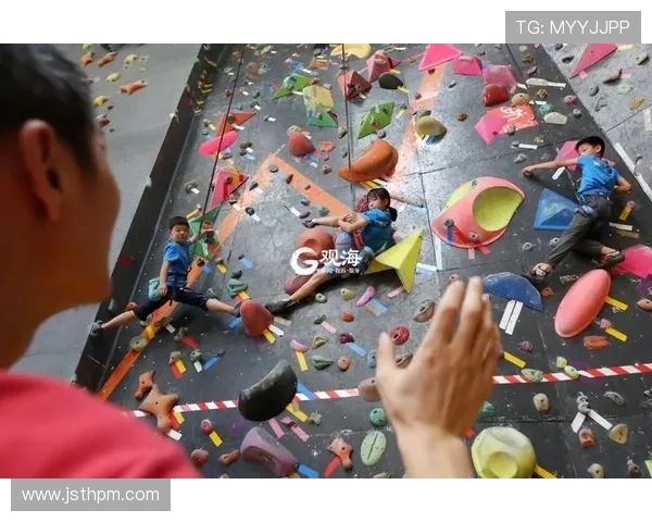 深圳攀岩队在极限运动世界杯中的拼搏历程与荣耀时刻分享