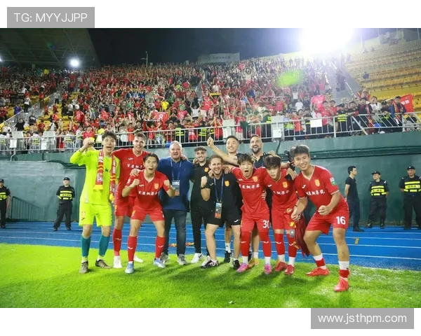 广州篮球队与重庆篮球队赛后复盘分析灵活性表现与战术调整